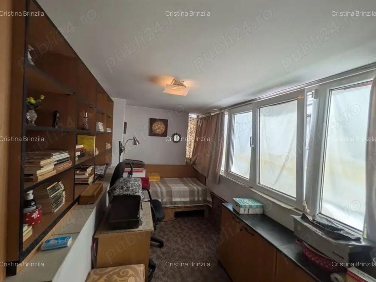 De vanzare Apartament 2 camere - Ultracentral - Universitate, sect 3 - 1