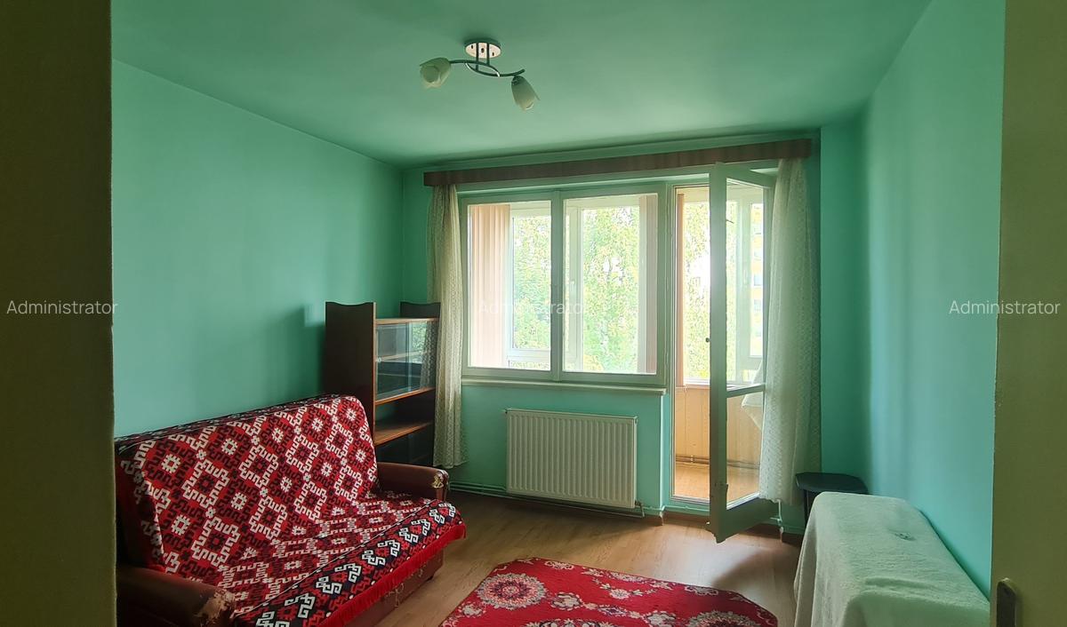 Apartament cu 3 camere semidecomandat în Astra - 6