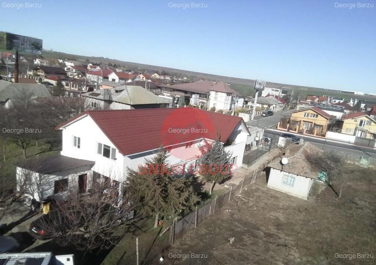 Casa cu Potential Multiplu, Pretabila Pentru Doua Familii sa - 1