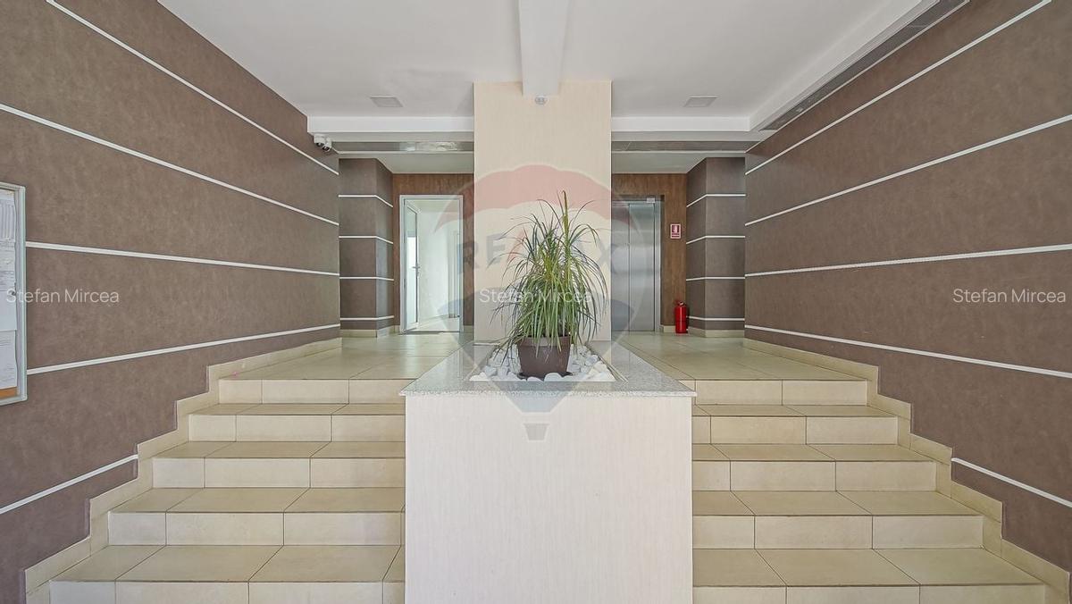 Apartament cu 2 camere si boxa de vanzare la Top City in Tractorul - 13 Apartament cu 2 camere si boxa de vanzare la Top City in Tractorul - 13