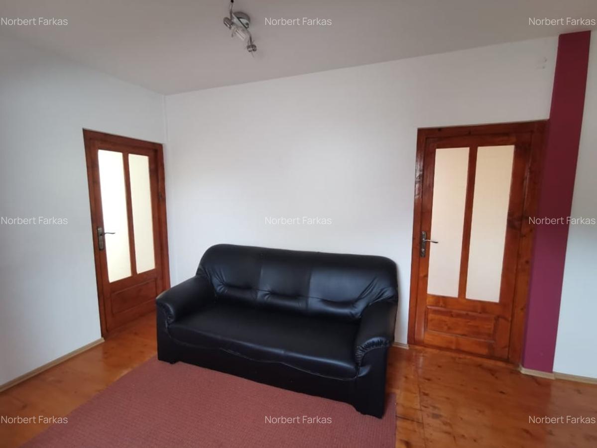 Casa individuala de vanzare in cartierul Iorga, parter+mansarda. - 4