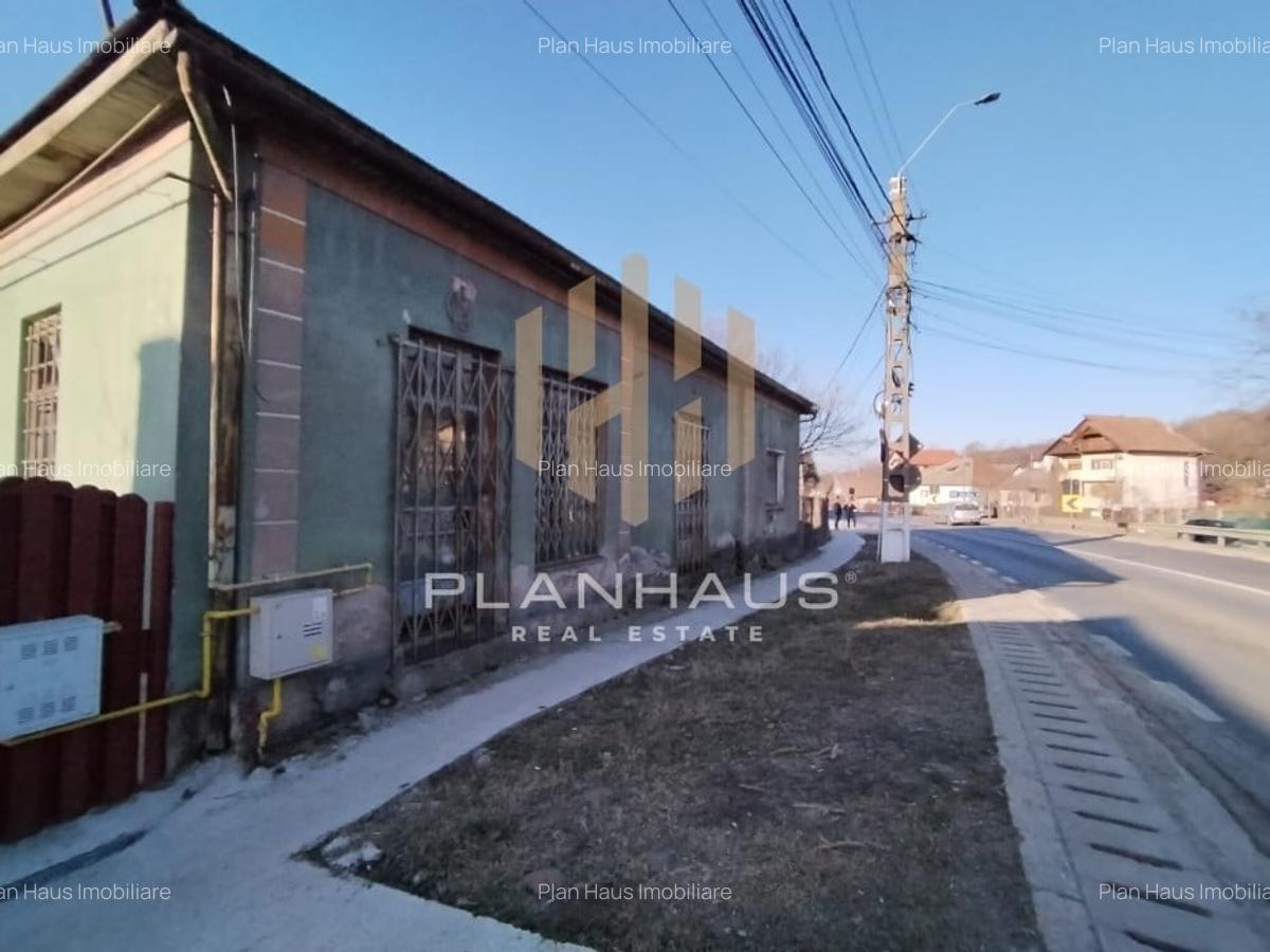 Casă individuală/sediu de firmă  , Tăuții Măgherăuș , strada principală - 1