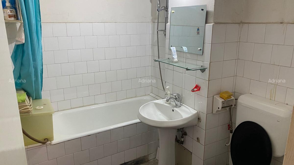 Apartament cu 3 camere decomandat în Bucovina - 4
