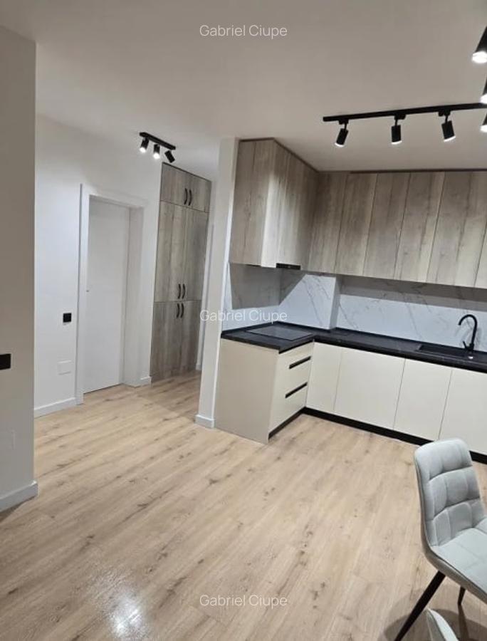 Apartament cu 2 camere, 45 mp, balcon, zona Eroilor - 11