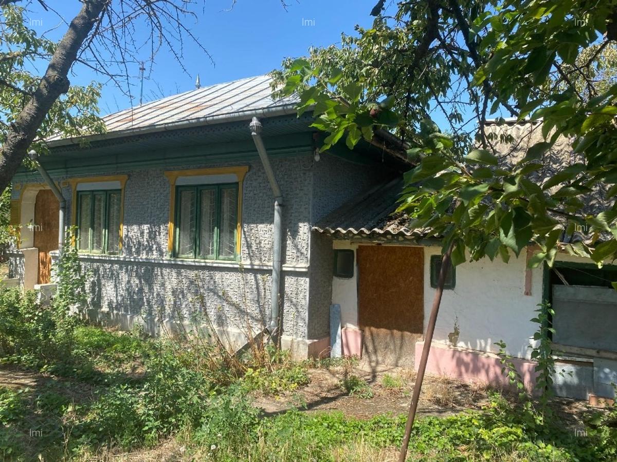 Vand casa caramida cu fundatie beton  +anexe +cladire anexa BCA +teren 3000 mp - 1