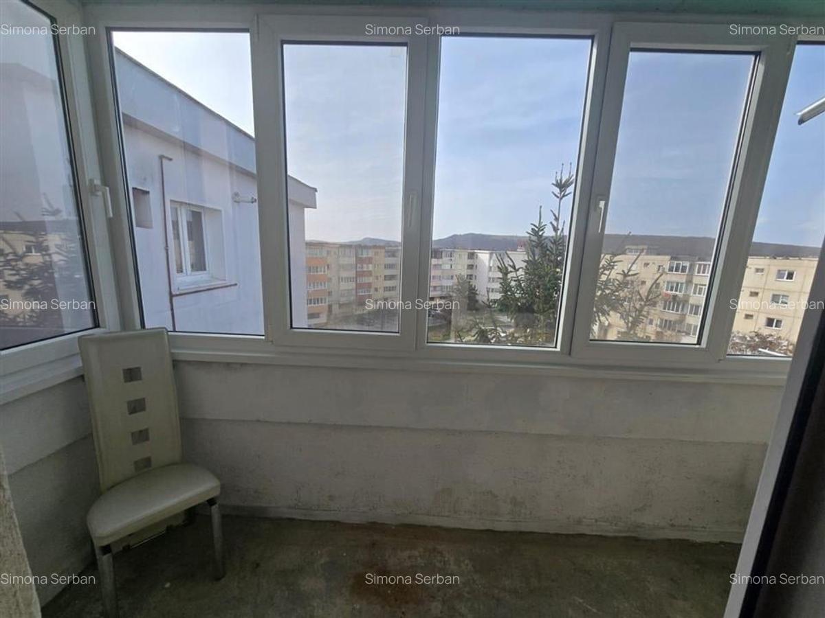 Apartament cu 3 camere decomandat, mobilat în Central - 12