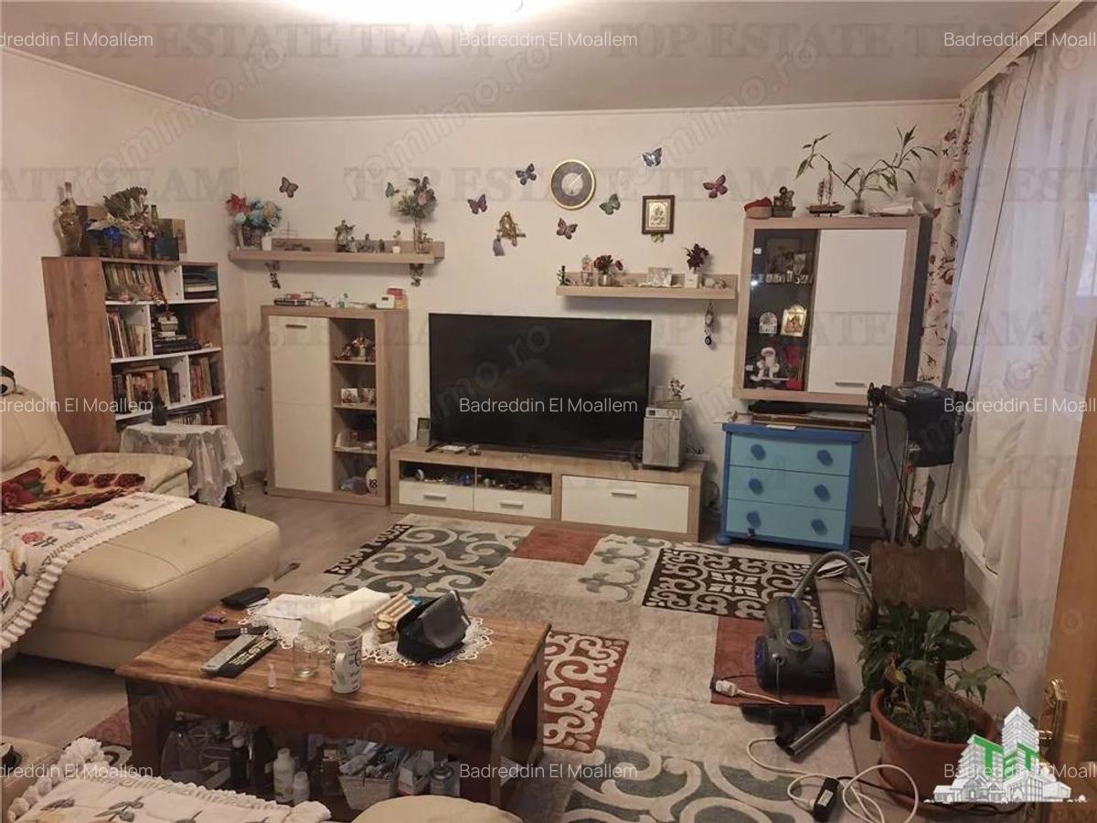 Vanzare casa deosebita in zona Colentina parc motodrom - 1