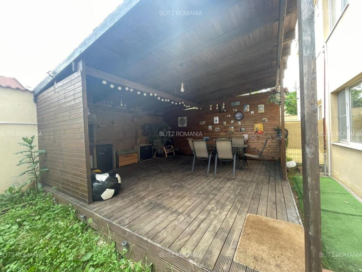 Vila deosebita cu 9 camere, 300mp, zona Jolie Ville - 2