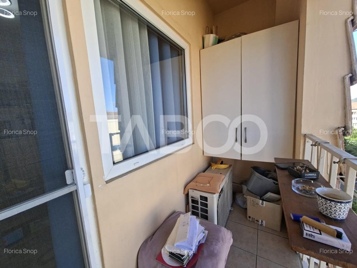 Apartament de vanzare 3 camere Terezian 70 mpu plus balcon Comision 0% - 12