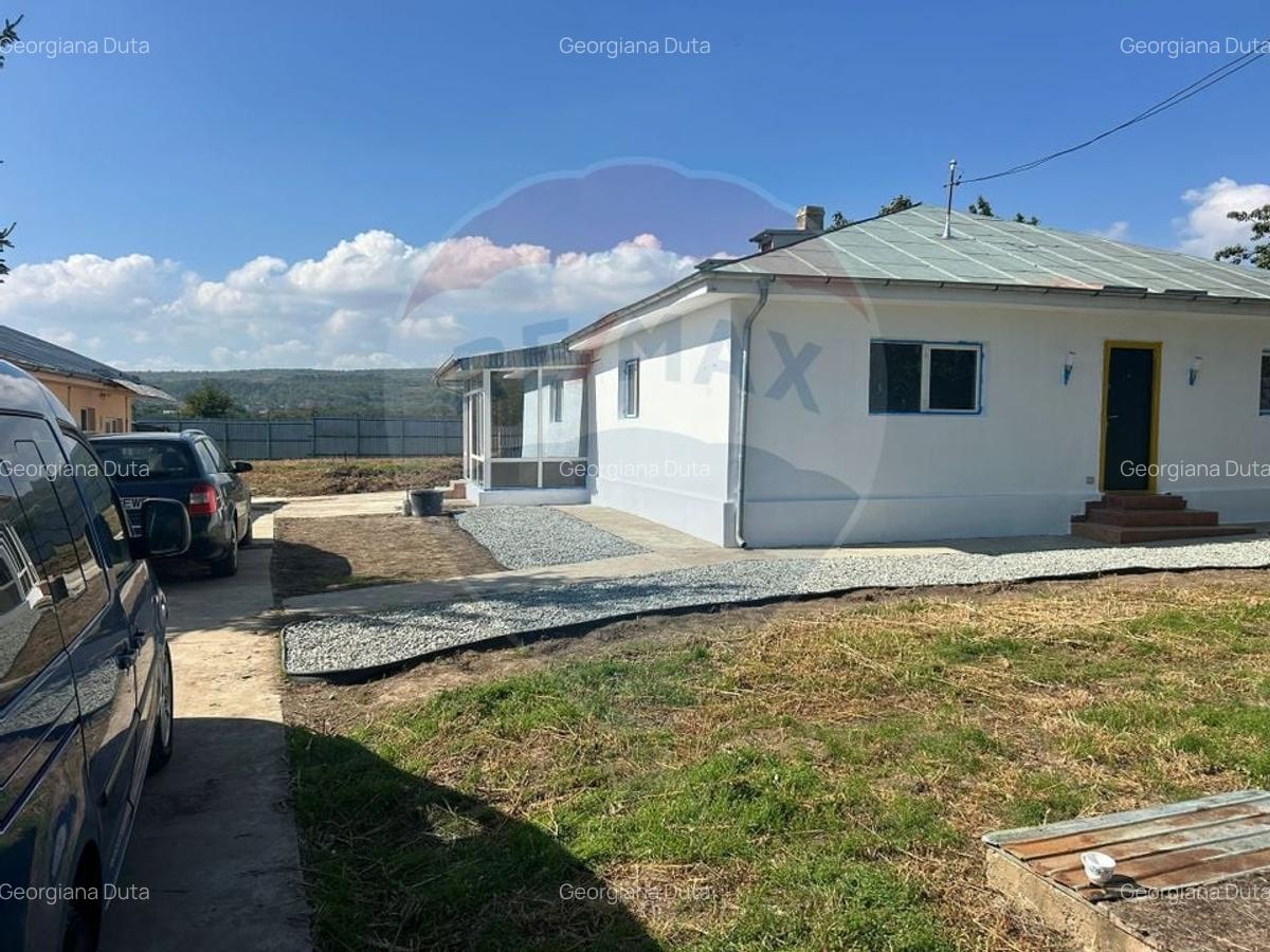 Casa renovata cu 4 camere in Urechesti - 13