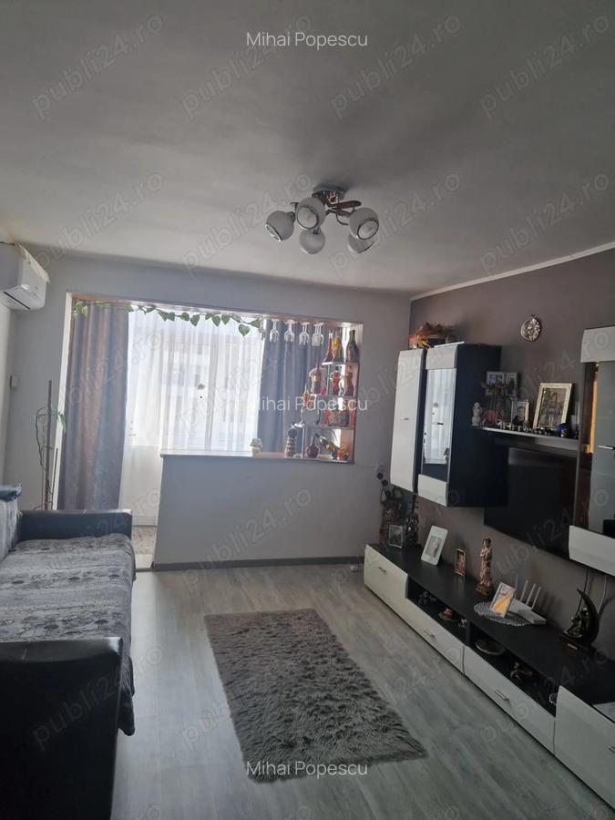Apartament semi-decomandat 3 camere. - 3