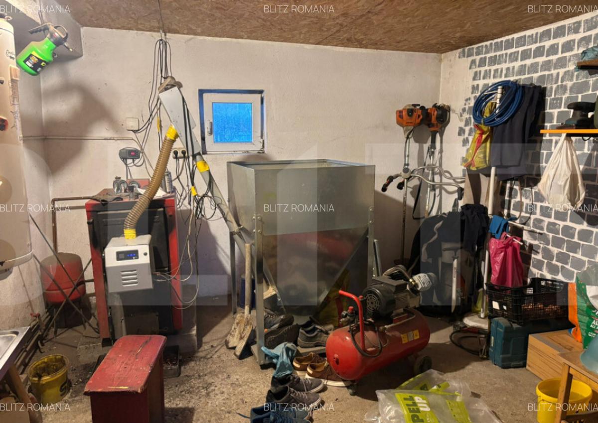 Casa in Iratosu cu teren, apa curenta, centrala termica , - 10