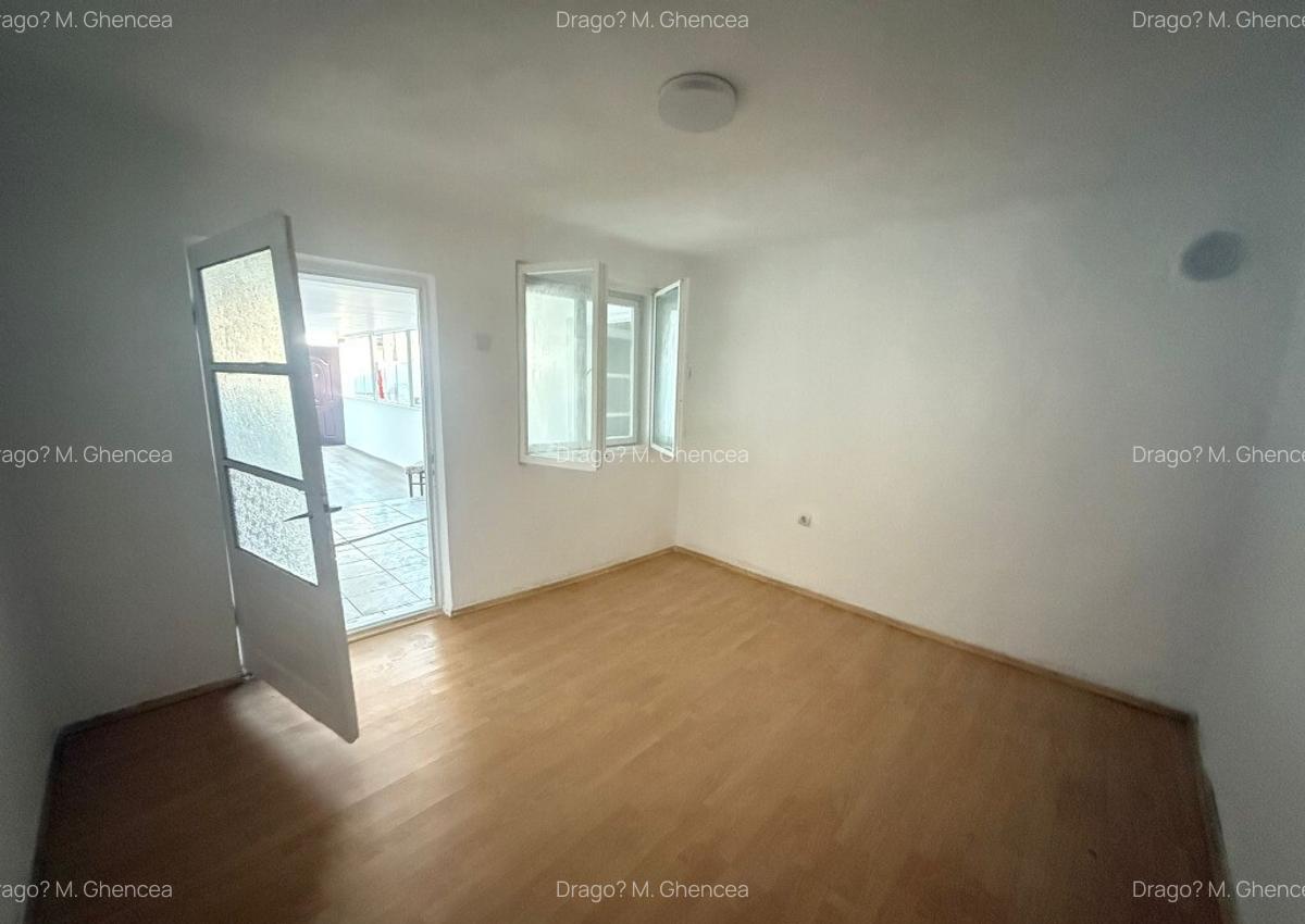 Casa individuala cu garaj ?i curte Sector 5 Strada Flautului - 3