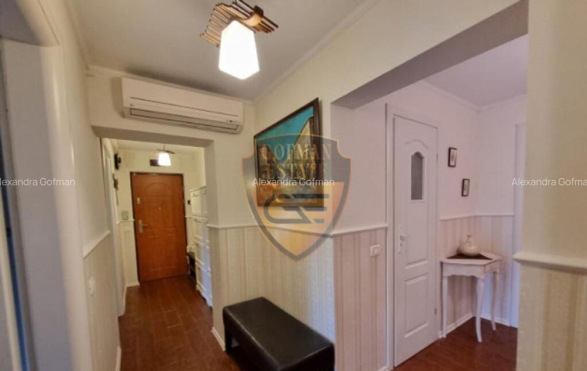 Apartament 4 camere, etaj 2/4, zona Delfinariu - 6