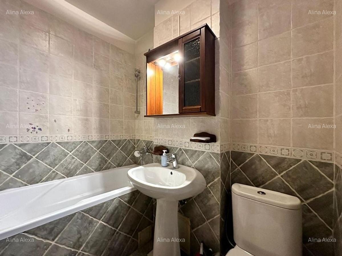 Apartament cu 3 camere decomandat în Astra - 11