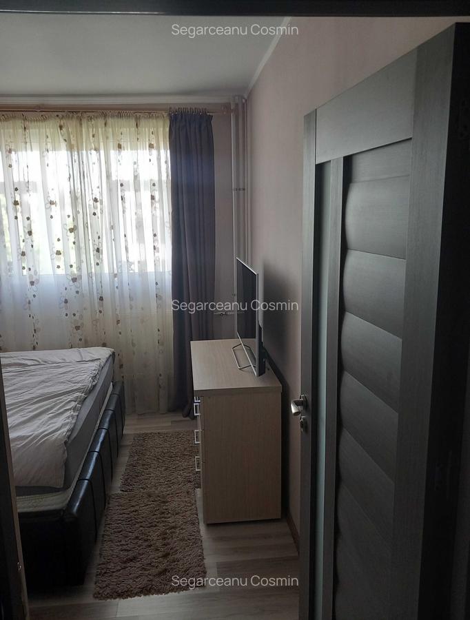 Apartament 3 camere decomandat, mobilat și utilat, la 2 minute de metrou Valea I - 4