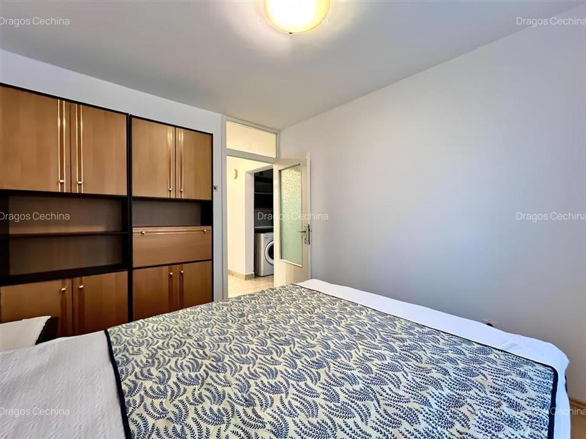 Apartament Decomandat cu 3 Camere si Parcare in Tractorul - 7