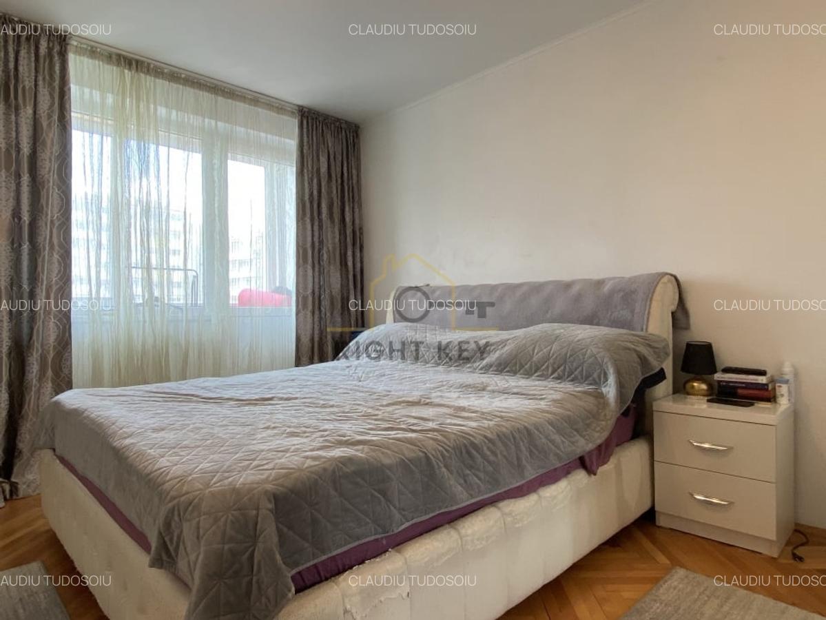 Apartament cu 3 camere semidecomandat, mobilat în Ștefan cel Mare - 5