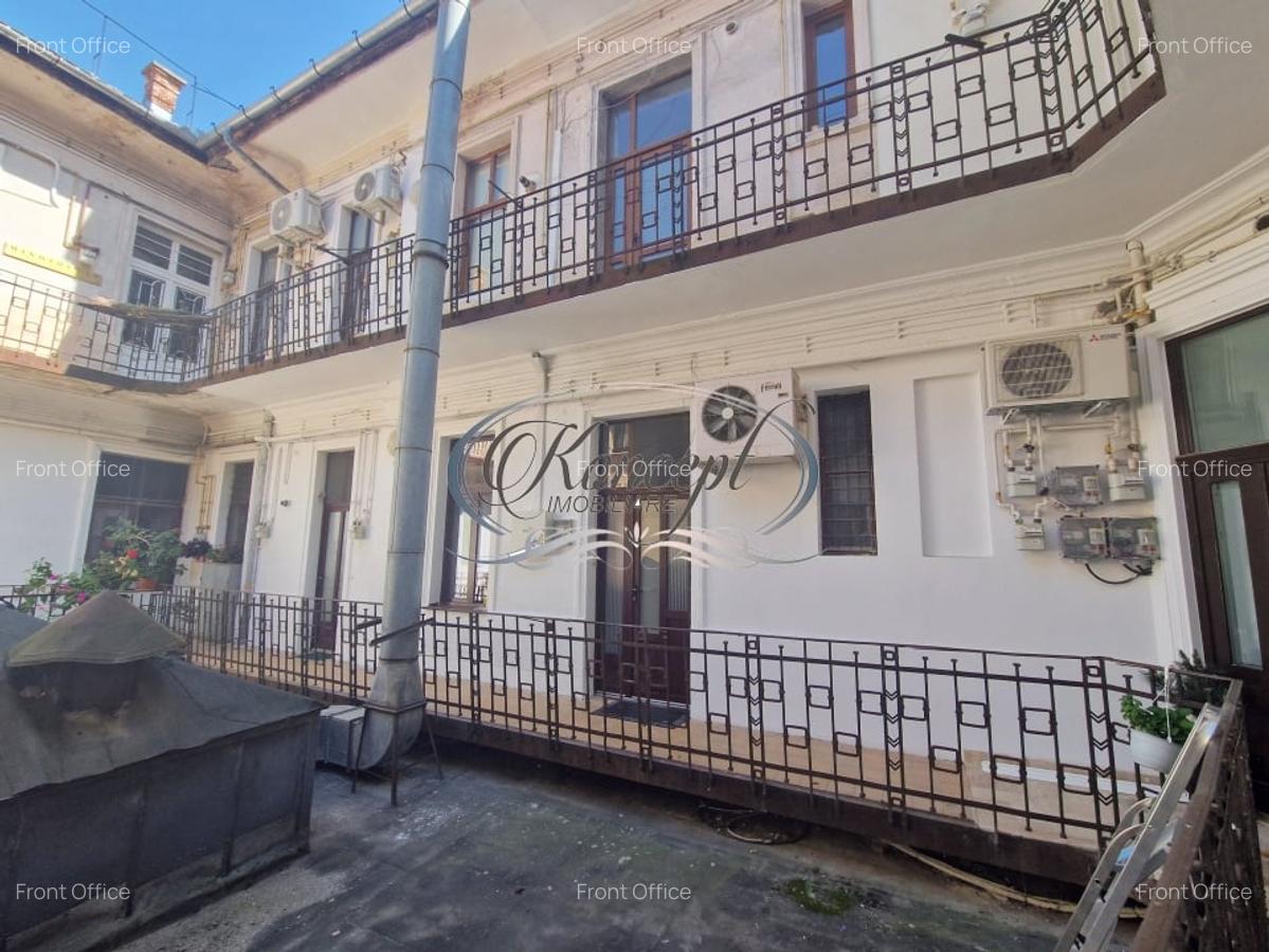 Apartament spatios, renovat, in centrul istoric - 14