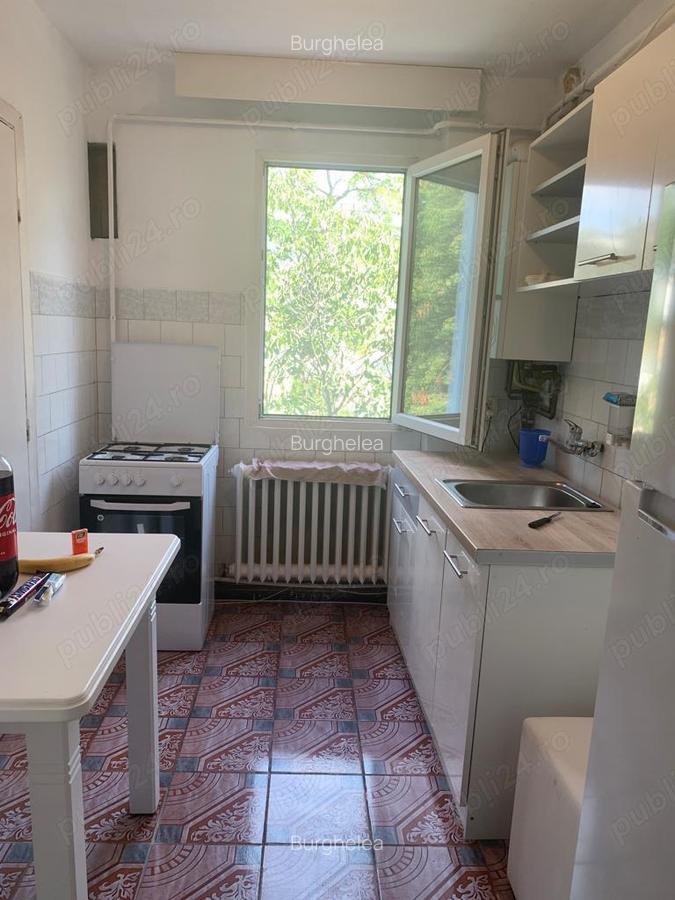 Apartament 3 camere de inchiriat Podul Ro? etajul 3 - 2