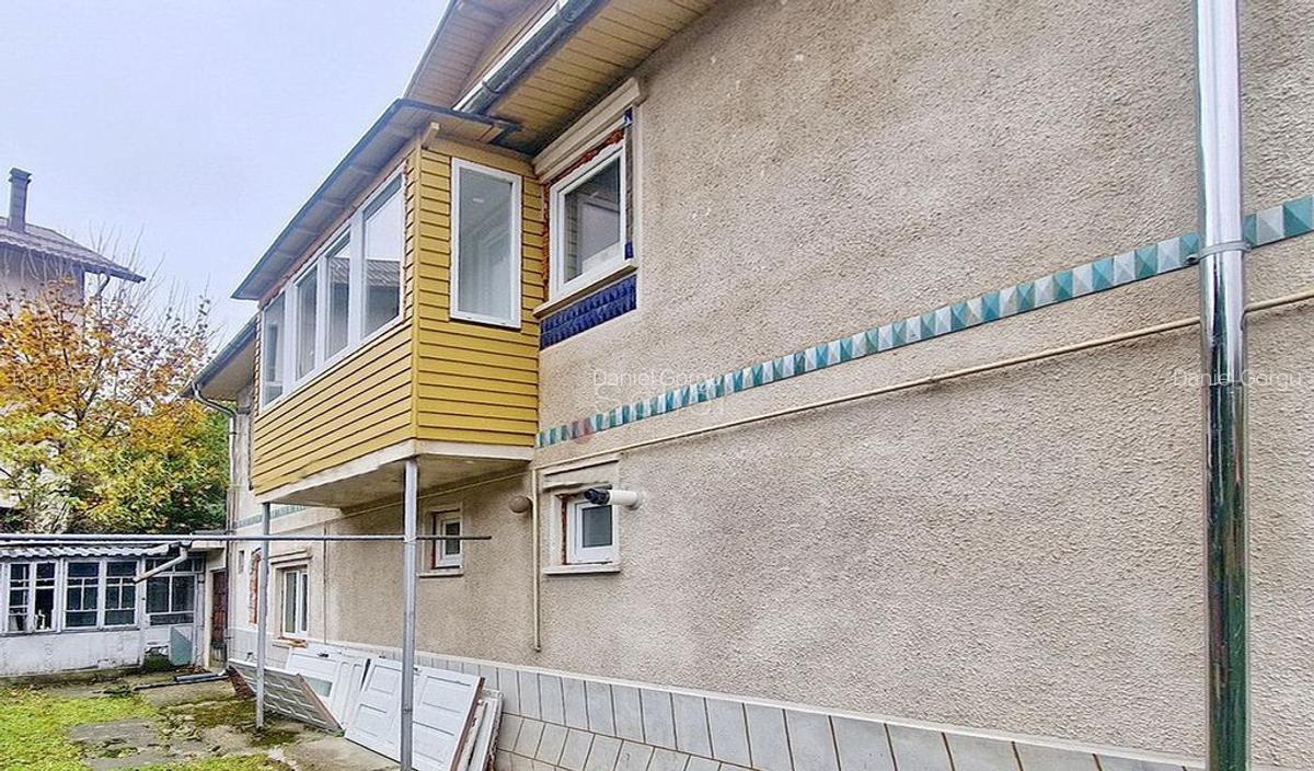 Aproape De Castelul Cantacuzino - 15 Aproape De Castelul Cantacuzino - 15