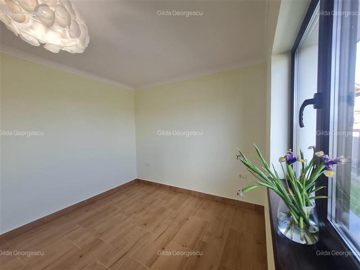 In stil mediteranean, curte proprie, 4 camere, terasa, pod mansardabil, Harman, - 17