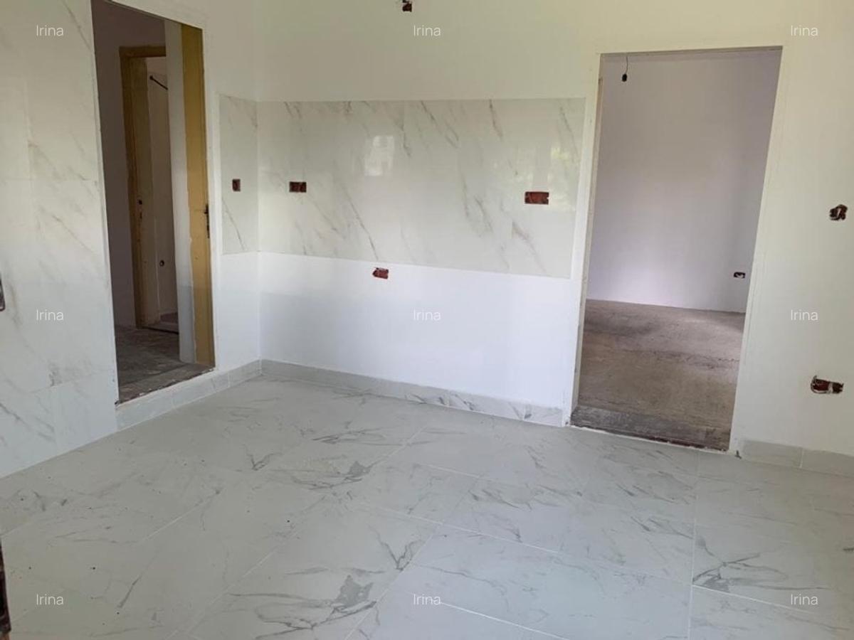 Vânzare Casă Unică în Frumoasa Zonă de Deal - 12