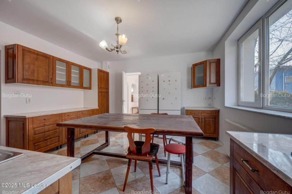 Voluntari, Revolutiei, Vila 2006, 560 mp, teren 1120mp - 16