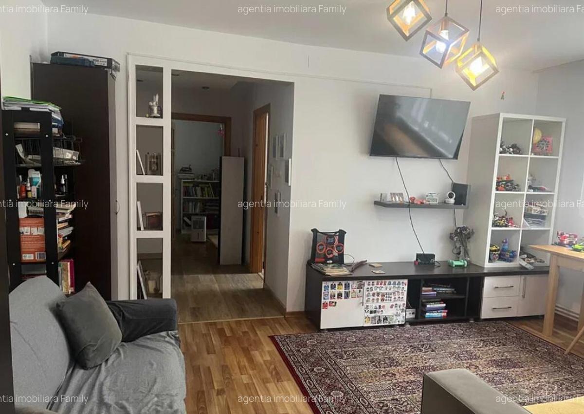 Apartament Cu 3 Camere Semidecomandate - Etaj 1- Zona Ultracentrala - 4
