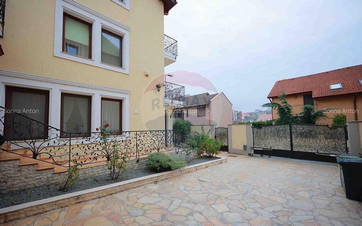 De vanzare casa cu 3 dormitoare in zona Spitalul Jude?... - 17 De vanzare casa cu 3 dormitoare in zona Spitalul Jude?... - 17