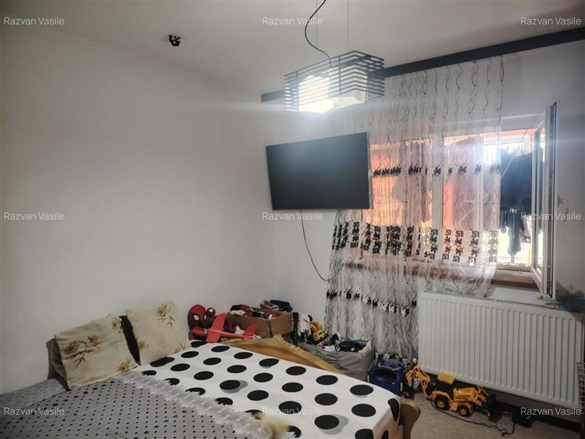 Apartament cu 2 camere, decomandat situat in Ploiesti, cartier Mihai Bravu - 3