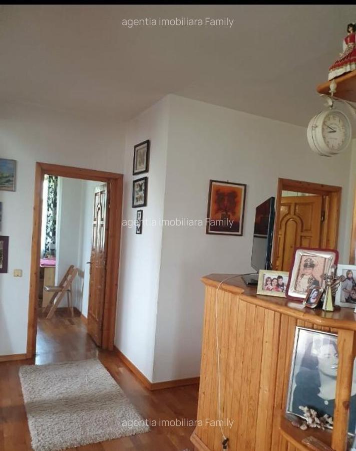 Apartament cu 3 camere decomandate Zona Ultracentrala - 4