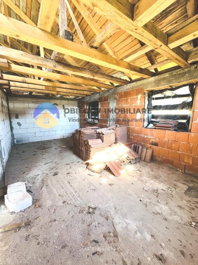 CASA la rosu   comuna STEFAN CEL MARE - 4