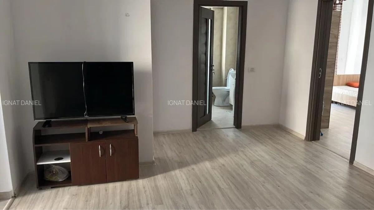 Apartament cu 3 camere, zona Valea Lupului - 1