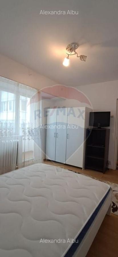 Inchiriere apartament 4 Camere decomandat - Metrou Piata Victoriei - 3