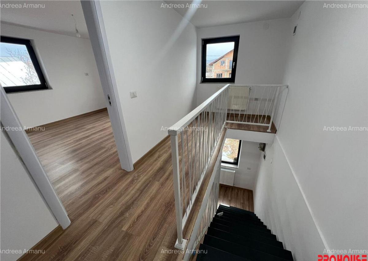 Vila la cheie- Magura Crihan- 1000 mp teren! - 12