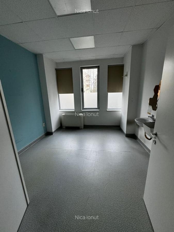 Spatiu comercial pe 2 nivele 700mp cu 20 incaperi si 10 bai pretabil clinica - 6