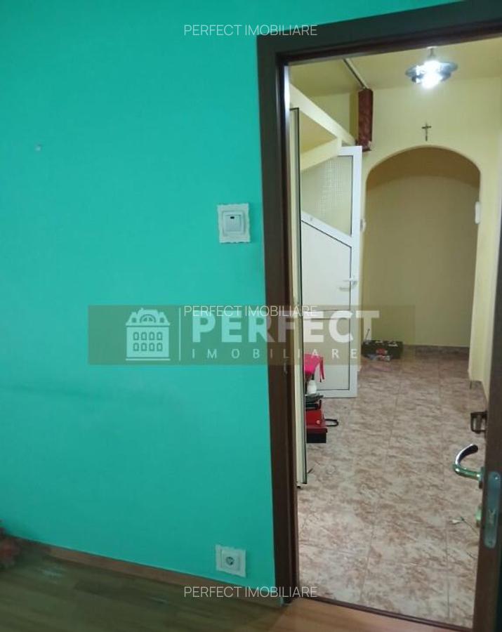 3 camere etaj 1, Malu Rosu la doar 63500 euro!! - 8 3 camere etaj 1, Malu Rosu la doar 63500 euro!! - 8