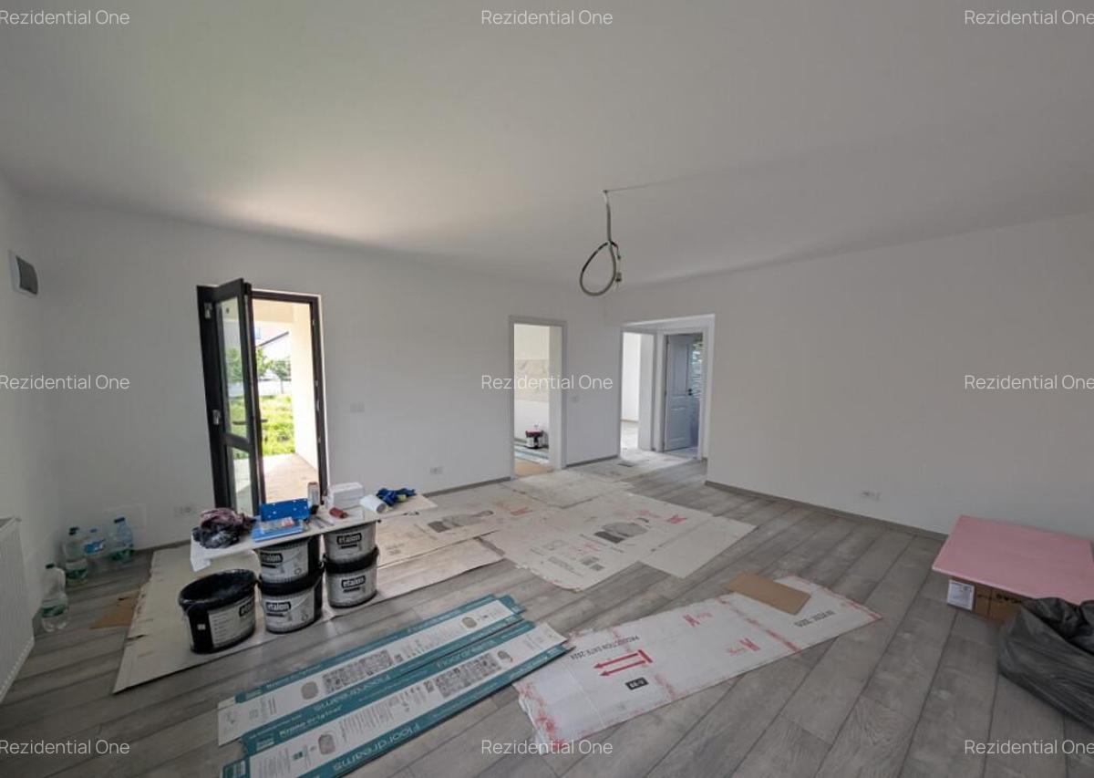 Casa cu garaj Lilieci- teren 540m, canalizare, apa, gaz. - 4