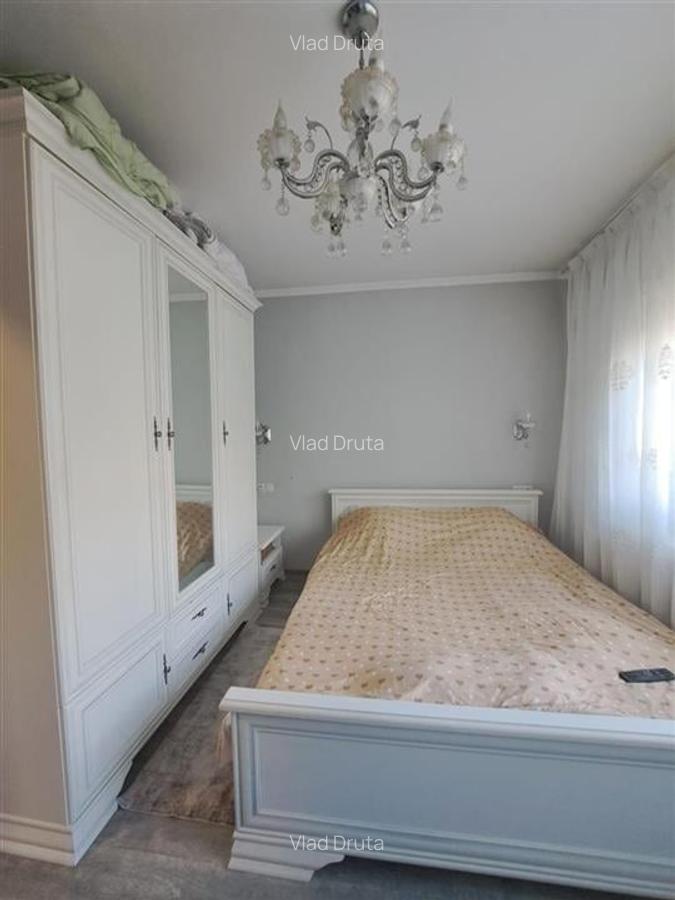Apartament cu 4 camere decomandat în Rogerius - 12