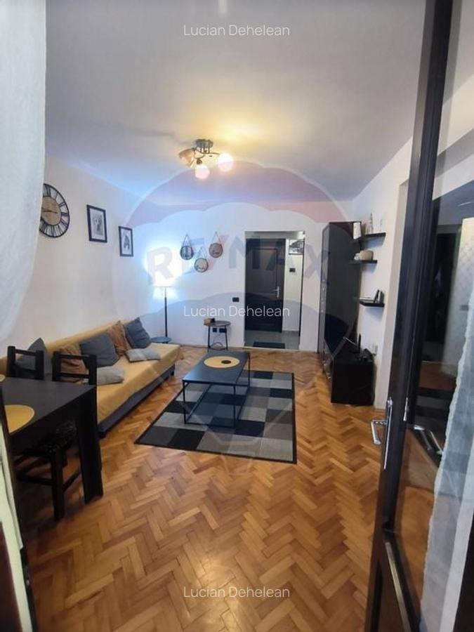 Inchiriere apartament 2 camere - Central, vedere la Mures, etaj 1 - 8