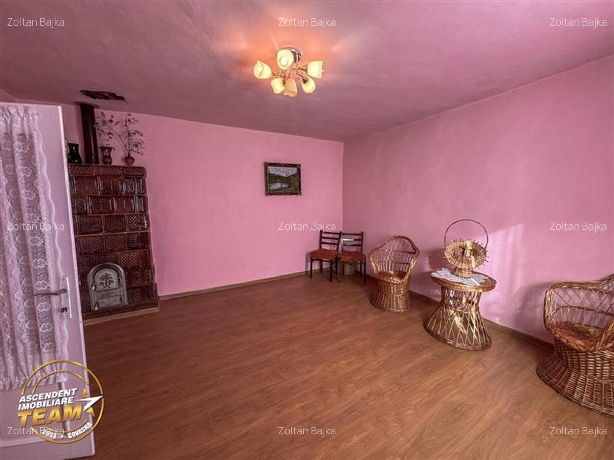3D&FILM! Casa cu 3 camere,1.800mp teren, facilitati apreciabile, langa Targu Sec - 9 3D&FILM! Casa cu 3 camere,1.800mp teren, facilitati apreciabile, langa Targu Sec - 9
