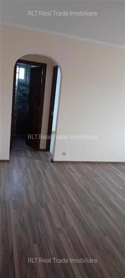 Apartament cu 2 camere semidecomandat în Tractorul - 3