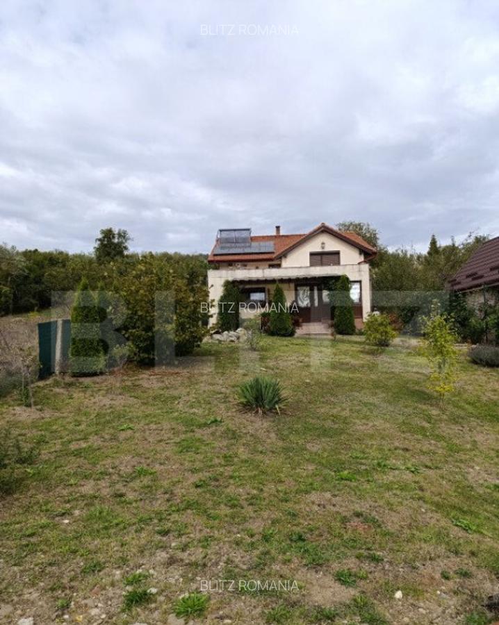 Casa spa?ioasa ?i eleganta, suprafa?a utila de 235 - 1 Casa spa?ioasa ?i eleganta, suprafa?a utila de 235 - 1