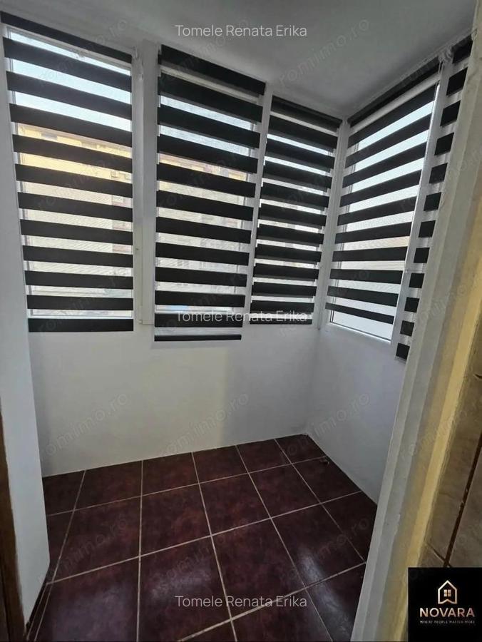 3 camere zona Decebal etaj 1 - 4