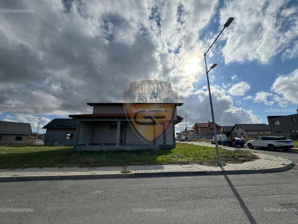 Casa 4 camere, P+M , Valul lui Traian, la gri teren 337 mp, garaj - 4