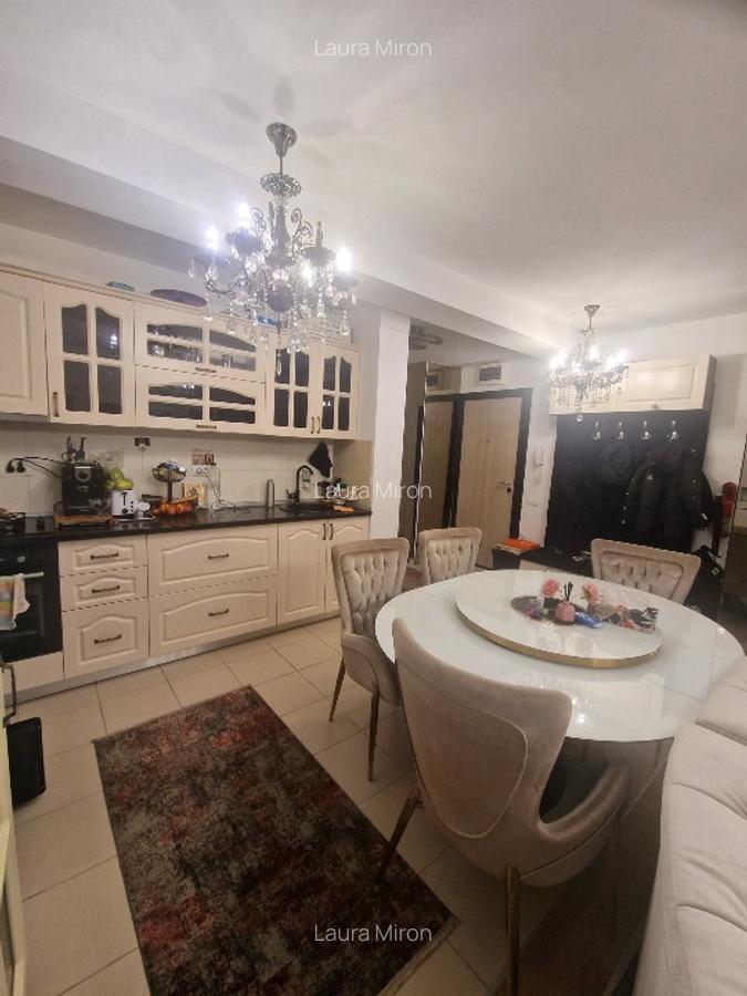 Se vinde direct de la proprietar – apartament 3 camere cu gradina, - 4
