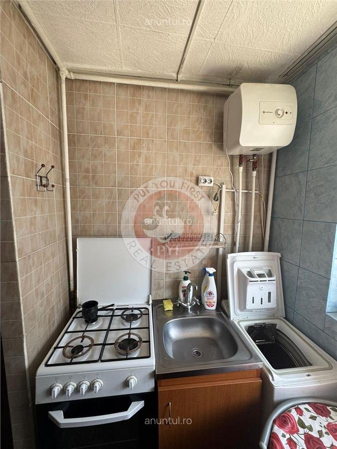 Metrou Eroii Revolutiei | Garsoniera | Semidecomandata | 15 mp | B11370 - 5