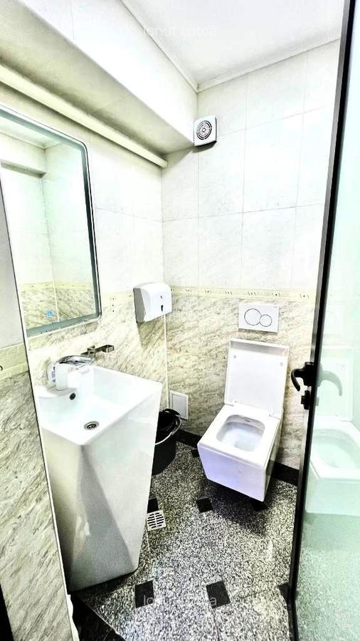 Aviatorilor - Kiseleff / Spatiu  Open Space / Parter coborât (Demisol) / Stradal - 12