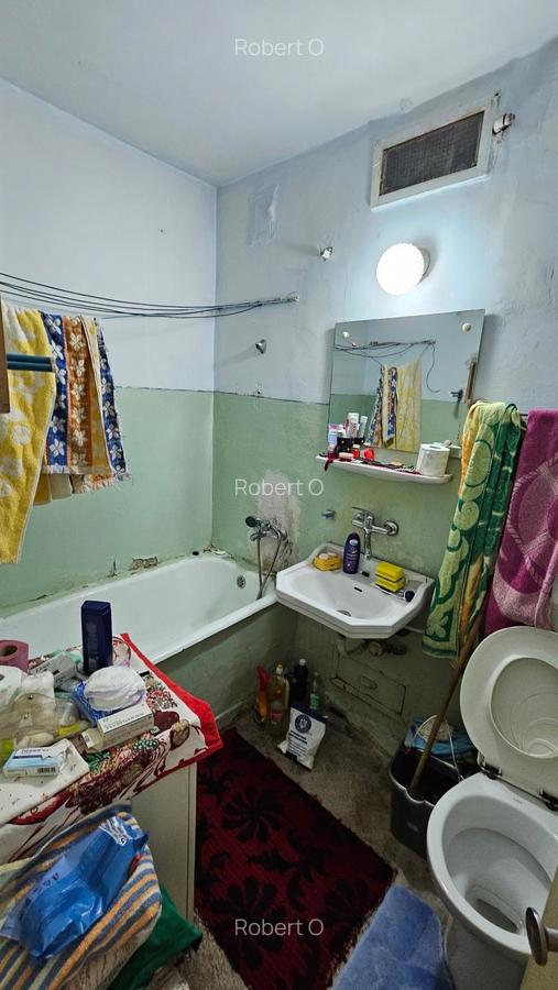 MIHAI BRAVU zona Piata -Lidl , garsoniera et. 3/4 la 37000 euro - 2